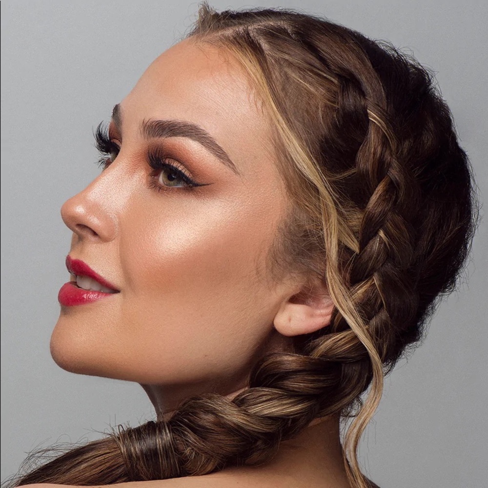🌸KENIA ONTIVEROS BEAUTY GLOW AND GO KIT 🌸